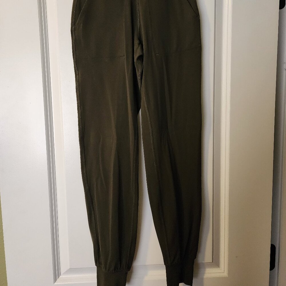 Lululemon Women's Joggers